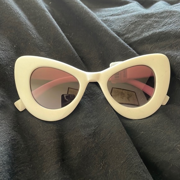 Free People Accessories - Free People Sunnies